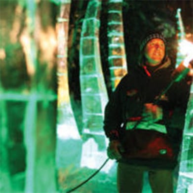 Scott Rella - Ice Sculptor at Icesculpture.com